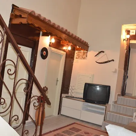 בית הארחה Antikhan *